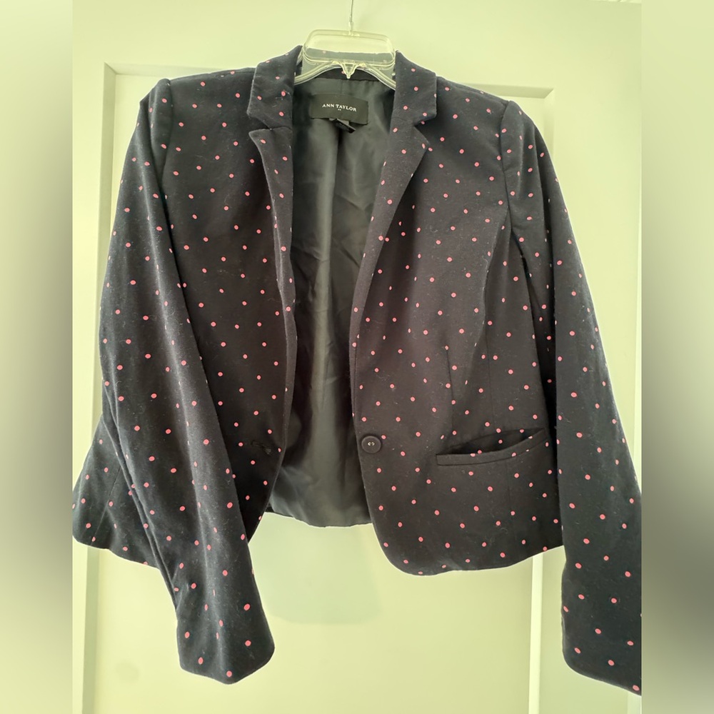 Ann Taylor blue and pink polkadot light weight blazer